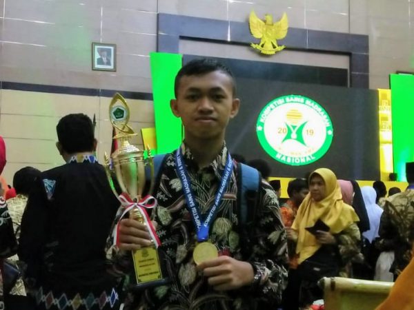 ACHMAD QUSYAIRI